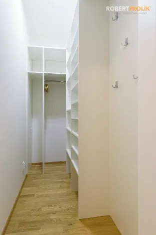 Pronájem bytu 2+kk, Praha - Liboc, Naardenská, 54 m2