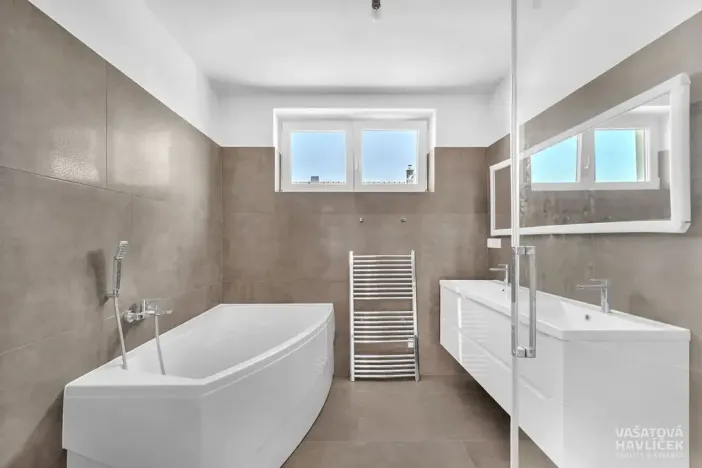 Pronájem rodinného domu, Černilov, 150 m2