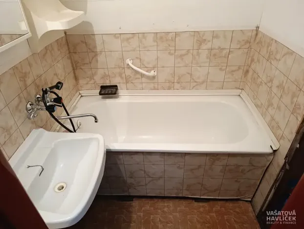 Pronájem bytu 2+1, Hostinné, Sídliště, 53 m2