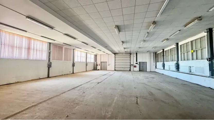 Prodej výrobních prostor, Řídký, 1400 m2