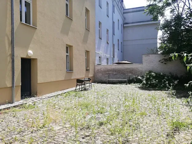 Pronájem bytu 1+kk, Praha - Holešovice, Na Maninách, 31 m2