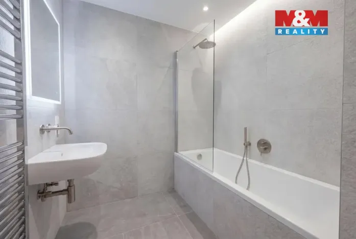 Prodej bytu 3+1, Kladno - Kročehlavy, Děčínská, 76 m2