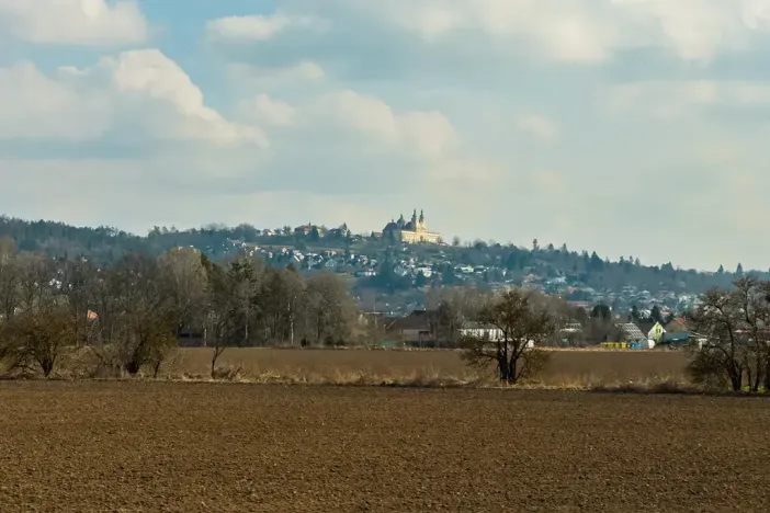 Prodej pozemku pro bydlení, Dolany, 10038 m2