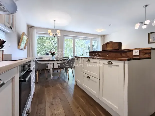 Pronájem bytu 3+kk, Praha - Břevnov, Ve Střešovičkách, 81 m2