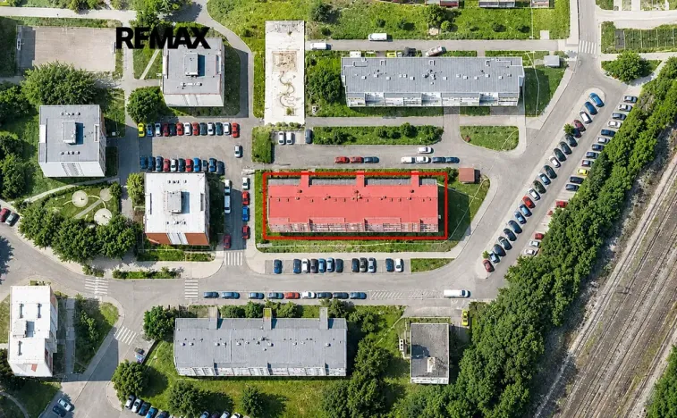 Prodej obchodního prostoru, Slaný, Na Dolíkách, 83 m2