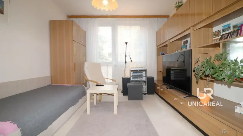 Prodej bytu 3+1, Brno - Komín, Řezáčova, 75 m2