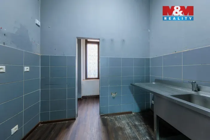 Pronájem obchodního prostoru, Karlovy Vary, Jaltská, 38 m2