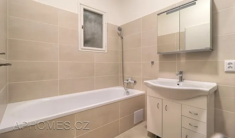 Pronájem bytu 3+kk, Praha - Bubeneč, Čs. armády, 101 m2