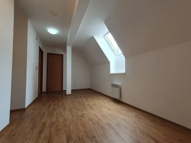 Pronájem bytu 2+kk, Kralupy nad Vltavou, Palackého nám., 54 m2