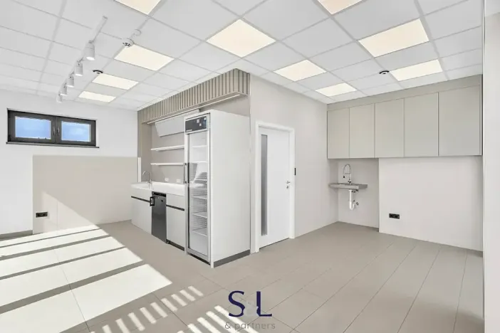 Prodej obchodního prostoru, Doksy, 88 m2