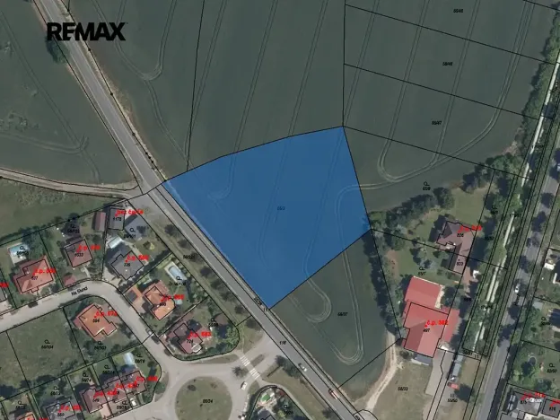 Prodej komerčního pozemku, Hovorčovice, 5254 m2
