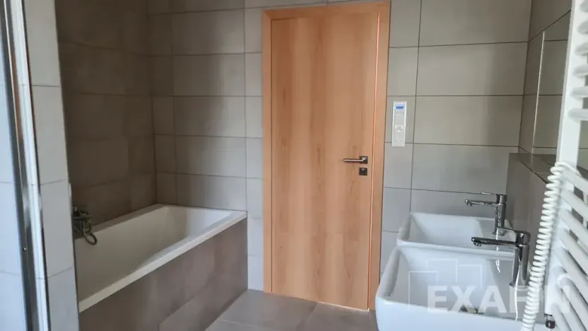 Pronájem rodinného domu, Úvaly, Skácelova, 152 m2
