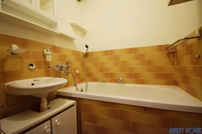 Prodej bytu 2+1, Praha - Záběhlice, Zvonková, 52 m2