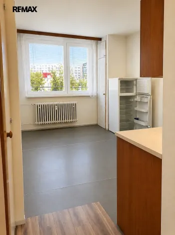 Pronájem bytu 1+1, Brno, Chalabalova, 30 m2