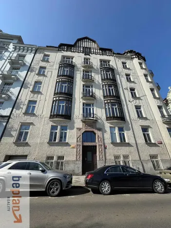 Pronájem bytu 1+1, Praha - Smíchov, Janáčkovo nábřeží, 43 m2