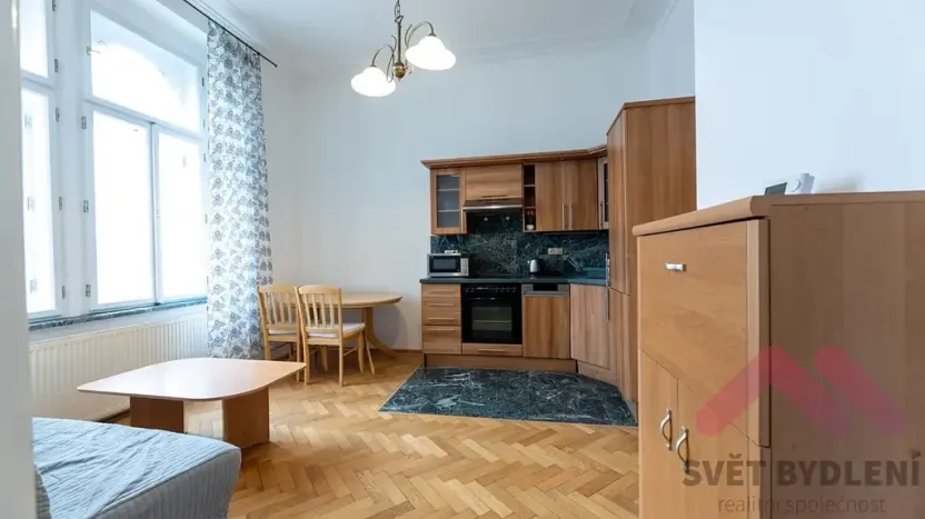 Pronájem bytu 2+kk, Praha - Karlín, Sokolovská, 48 m2