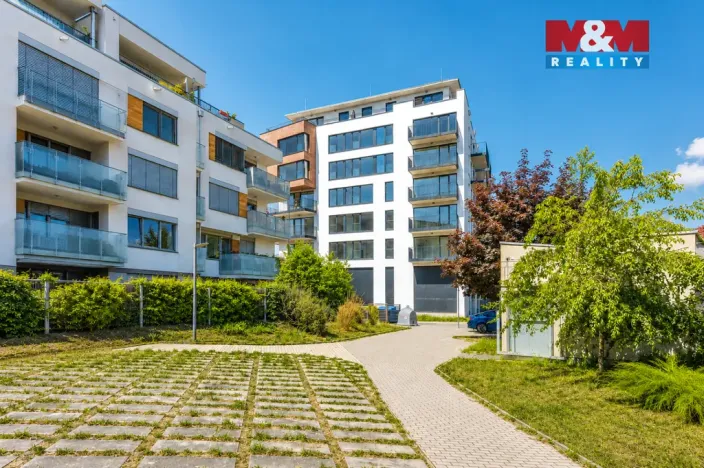 Pronájem bytu 2+kk, Praha - Hloubětín, Kardašovská, 39 m2