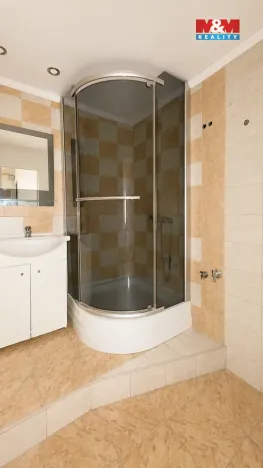 Prodej bytu 2+1, Bílina - Pražské Předměstí, Aléská, 48 m2