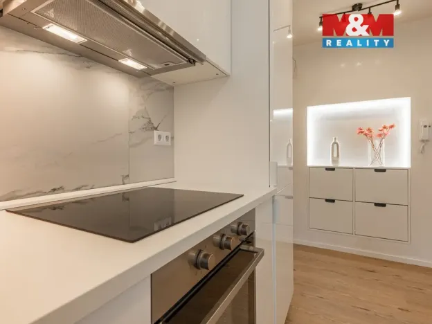 Prodej bytu 3+1, Benešov, Na Spořilově, 64 m2