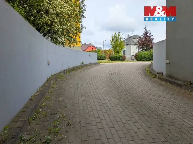 Pronájem bytu 2+kk, Praha - Horní Počernice, Božanovská, 65 m2