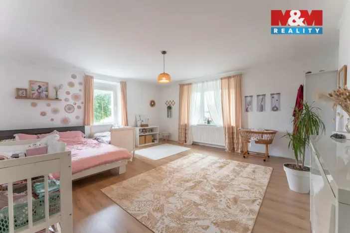 Prodej rodinného domu, Oskořínek, Novodvorská, 400 m2