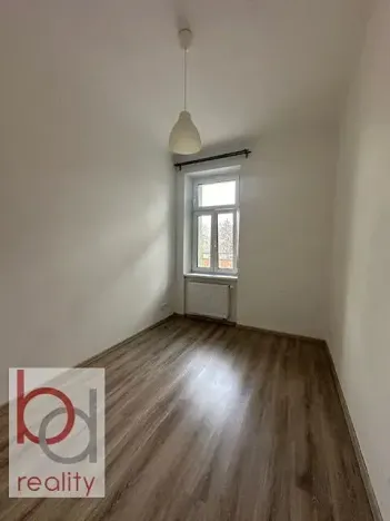 Pronájem bytu 1+1, České Budějovice, Matice školské, 38 m2