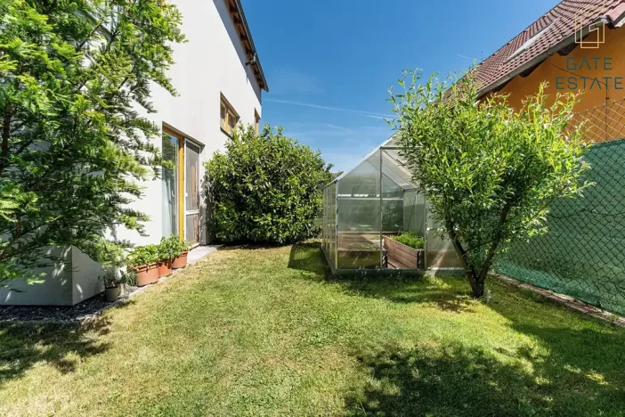 Prodej bytu 3+kk, Mukařov, Šípková, 55 m2