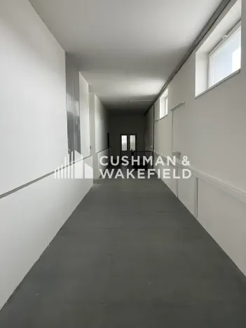 Prodej výrobních prostor, Ondřejov, Družstevní, 2800 m2