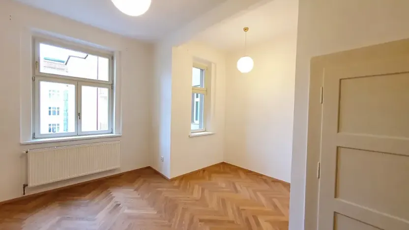 Pronájem bytu 3+1, Praha - Vinohrady, Slezská, 100 m2