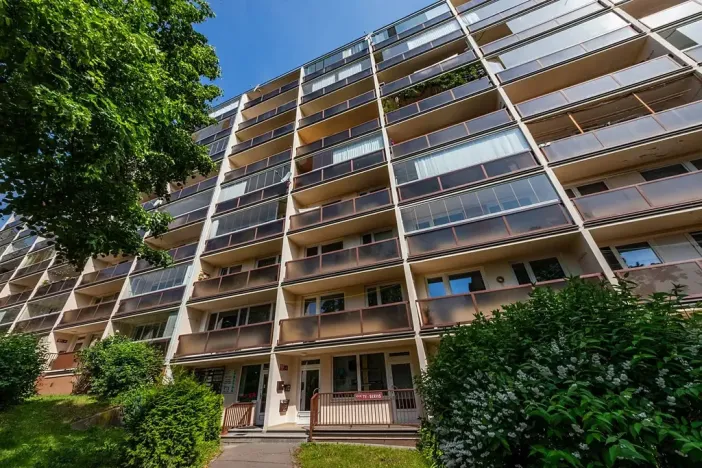 Prodej bytu 2+kk, Praha - Kobylisy, Třeboradická, 47 m2