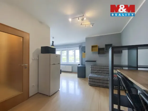 Pronájem bytu 1+kk, Praha - Košíře, Plzeňská, 31 m2