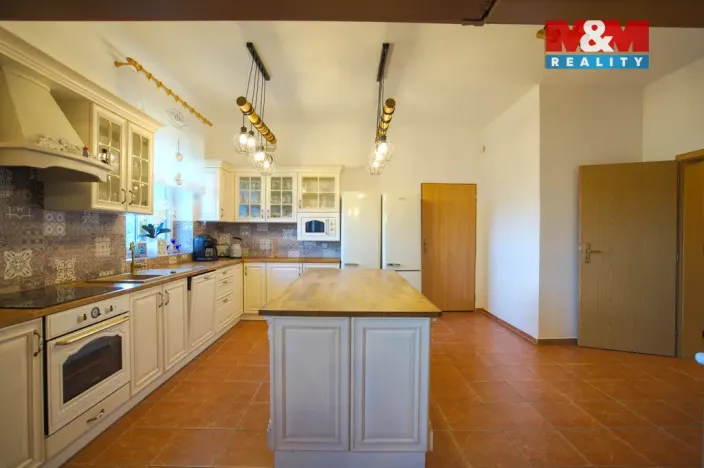 Prodej ubytování, Čeladná, 400 m2