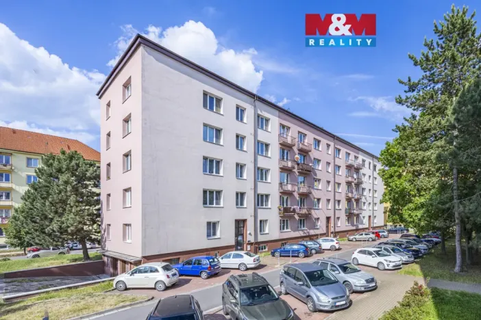 Pronájem bytu 2+1, Pardubice - Zelené Předměstí, Benešovo náměstí, 55 m2
