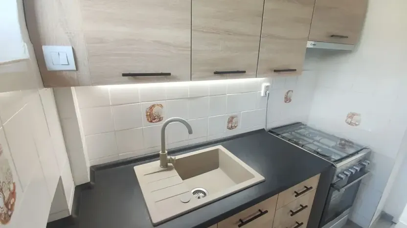 Prodej bytu 2+1, Hradec Králové, Labská kotlina, 53 m2