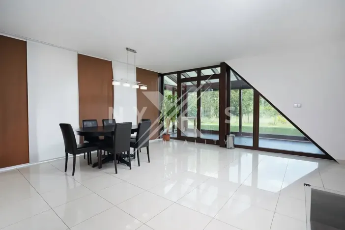 Pronájem rodinného domu, Praha - Dolní Měcholupy, Nad sadem, 204 m2