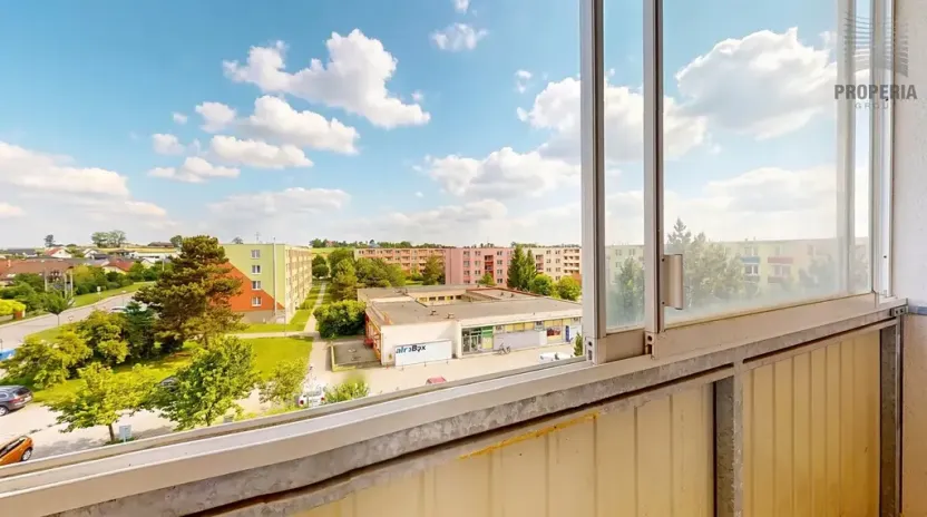 Prodej bytu 3+1, Hrušovany u Brna, Sídliště, 73 m2