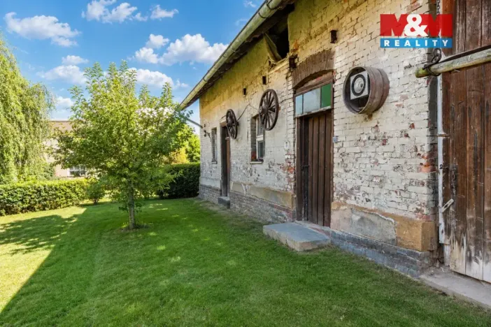 Prodej zemědělské usedlosti, Chroustov, 140 m2