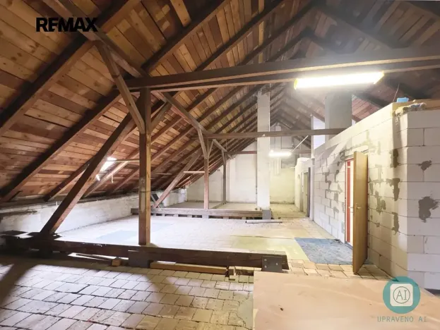 Prodej bytu 4+1, Jindřichův Hradec, Nádražní, 116 m2