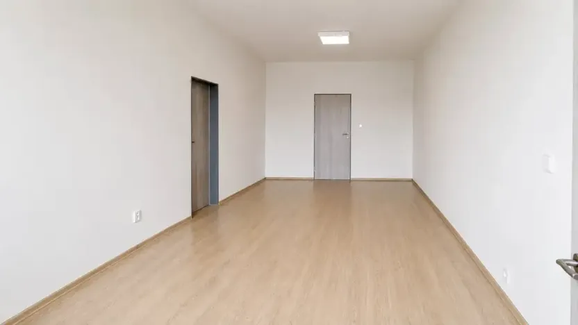 Pronájem obchodního prostoru, Syrovice, 29 m2
