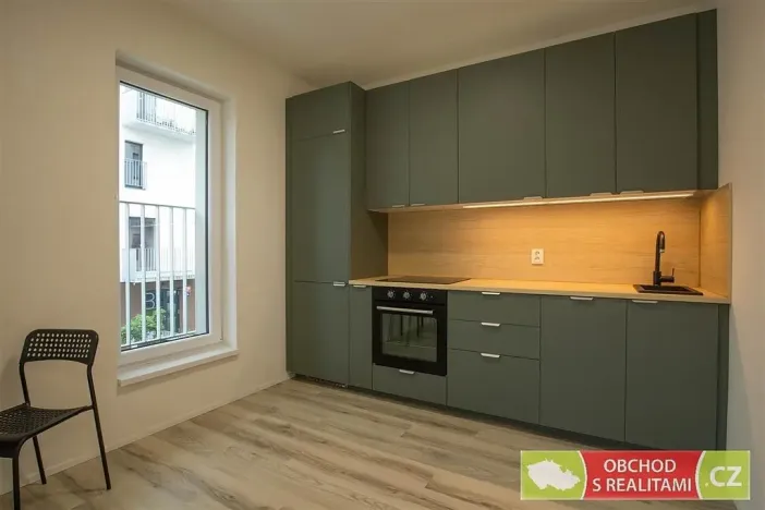 Pronájem bytu 1+kk, Praha, Štěchovická, 45 m2