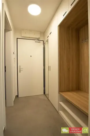 Pronájem bytu 1+kk, Praha, Štěchovická, 45 m2