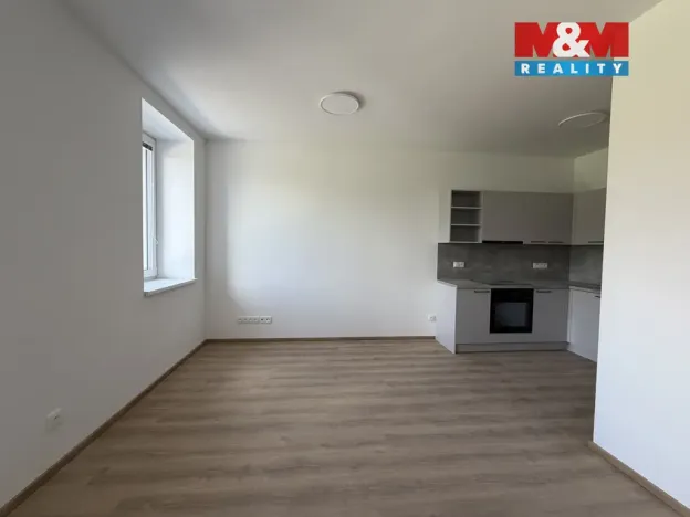 Pronájem bytu 1+kk, Předklášteří, Palackého, 27 m2