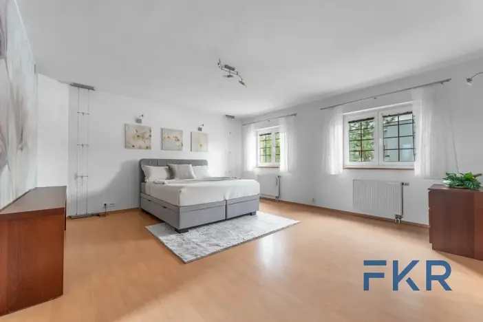 Prodej rodinného domu, Praha - Dolní Počernice, Listopadová, 242 m2