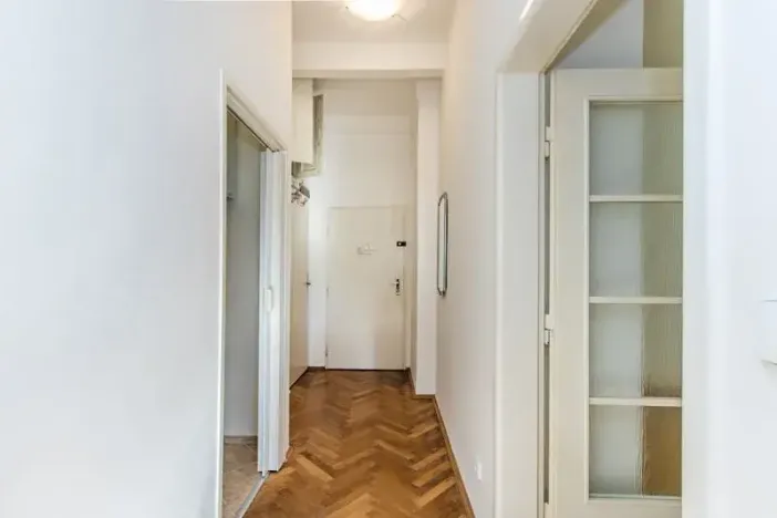 Pronájem bytu 2+kk, Praha - Vinohrady, Krátká, 45 m2