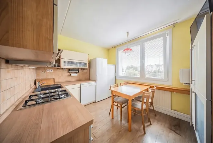 Prodej bytu 3+1, Plzeň, Kralovická, 68 m2