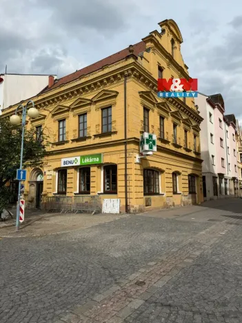 Pronájem bytu 3+1, Děčín - Děčín I-Děčín, Masarykovo nám., 73 m2