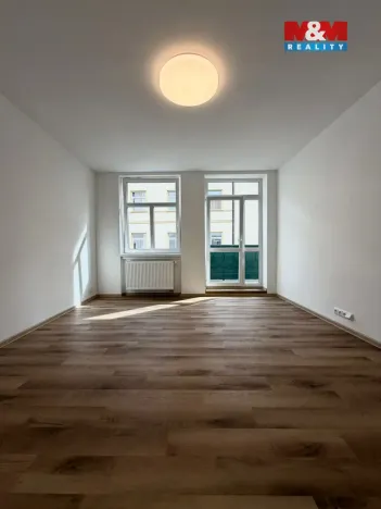 Pronájem bytu 3+1, Děčín - Děčín I-Děčín, Masarykovo nám., 73 m2