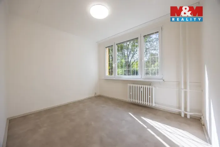 Pronájem bytu 3+1, Praha - Střížkov, Českolipská, 55 m2