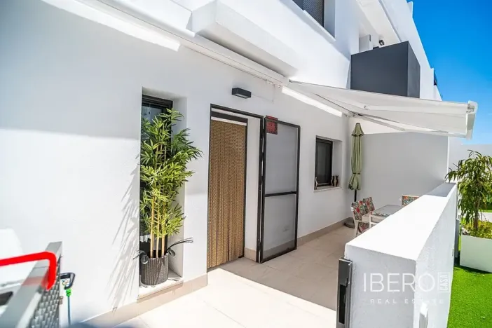 Prodej bytu 4+kk, Torrevieja, Španělsko, 138 m2