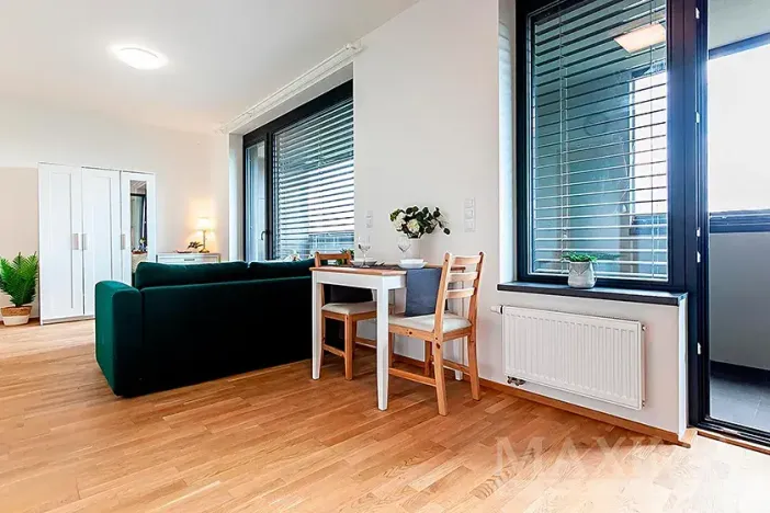 Prodej bytu 1+kk, Praha - Holešovice, Argentinská, 53 m2
